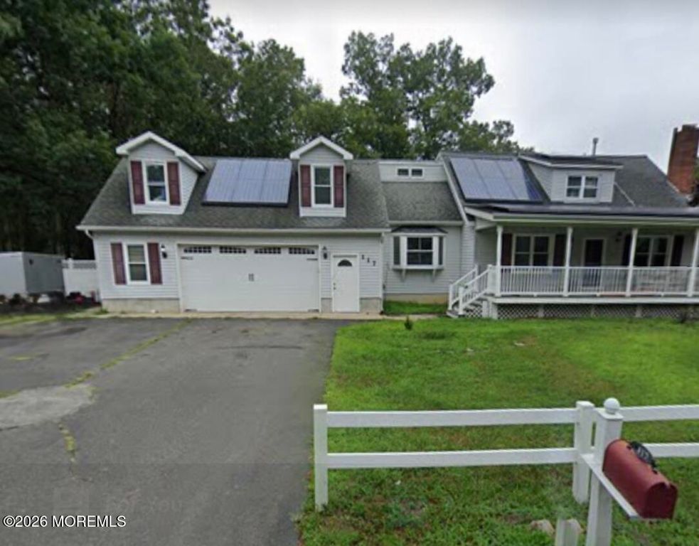 117 Driftway Road, Howell, NJ 07731