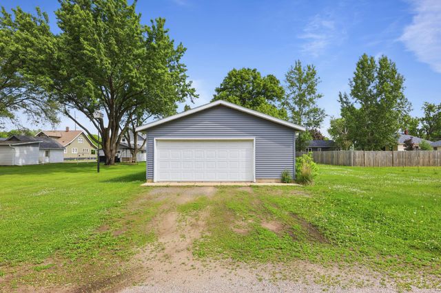 212 E Minnesota Street, Saint Joseph, MN 56374