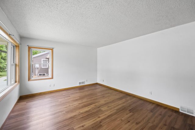 212 E Minnesota Street, Saint Joseph, MN 56374