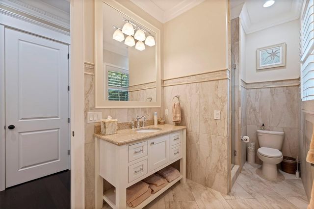 310 8TH AVENUE N, St Petersburg, FL 33701