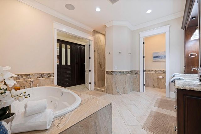 310 8TH AVENUE N, St Petersburg, FL 33701