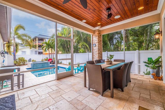 310 8TH AVENUE N, St Petersburg, FL 33701