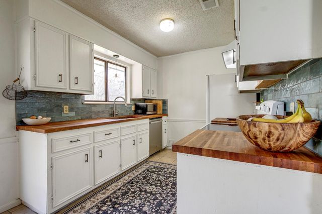 50109 Flintrock DR, Georgetown, TX 78626