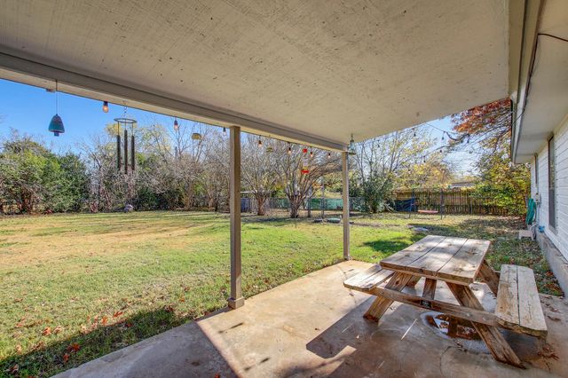 50109 Flintrock DR, Georgetown, TX 78626