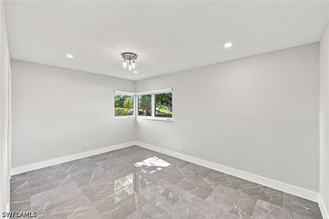 47 River CT, Naples, FL 34110