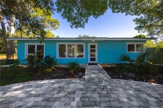 47 River CT, Naples, FL 34110