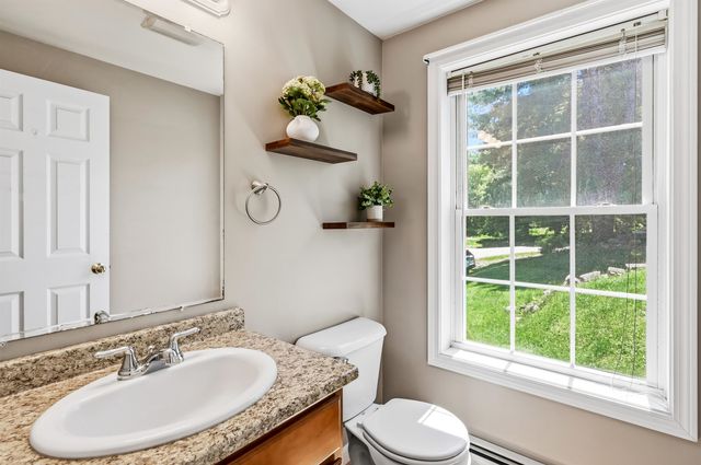 44 Church St Unit E, Rochester, NH 03839