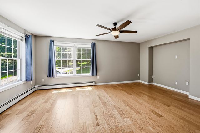 44 Church St Unit E, Rochester, NH 03839