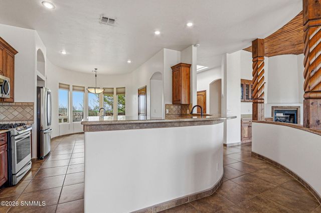 3930 Quail Brush Court, Las Cruces, NM 88011