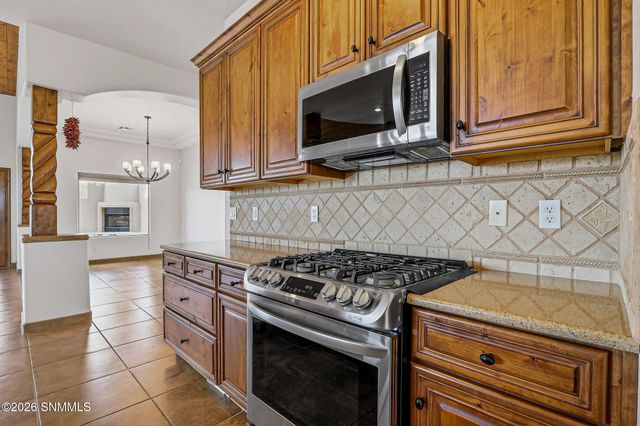3930 Quail Brush Court, Las Cruces, NM 88011