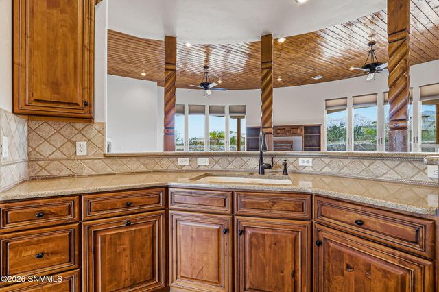 3930 Quail Brush Court, Las Cruces, NM 88011