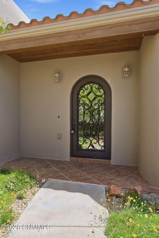 3930 Quail Brush Court, Las Cruces, NM 88011