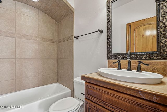 3930 Quail Brush Court, Las Cruces, NM 88011