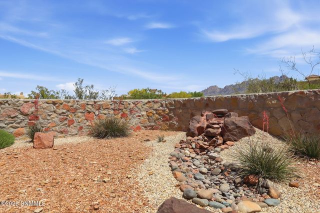 3930 Quail Brush Court, Las Cruces, NM 88011