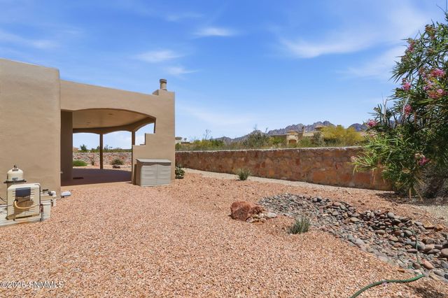 3930 Quail Brush Court, Las Cruces, NM 88011