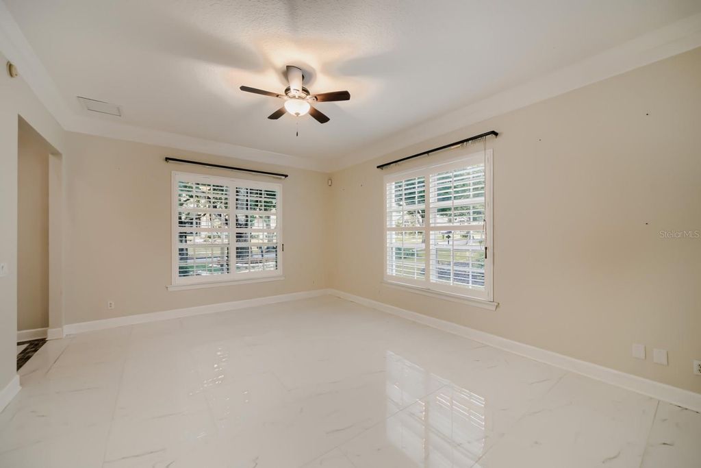 Image 18 of property listing at 7601 DEBEAUBIEN DRIVE, Orlando, FL 32835