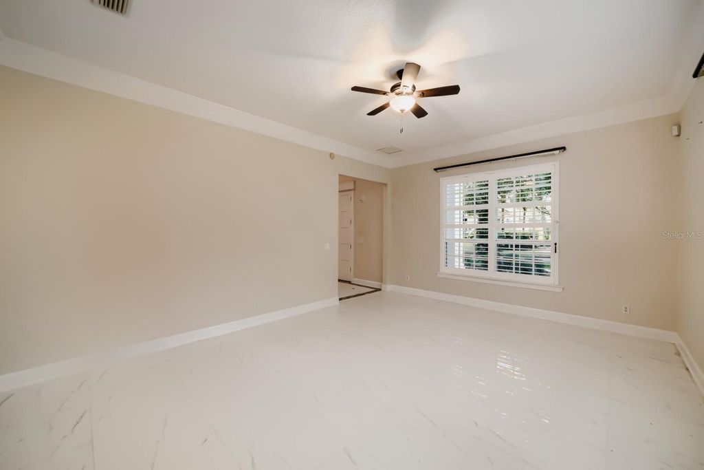 Image 19 of property listing at 7601 DEBEAUBIEN DRIVE, Orlando, FL 32835