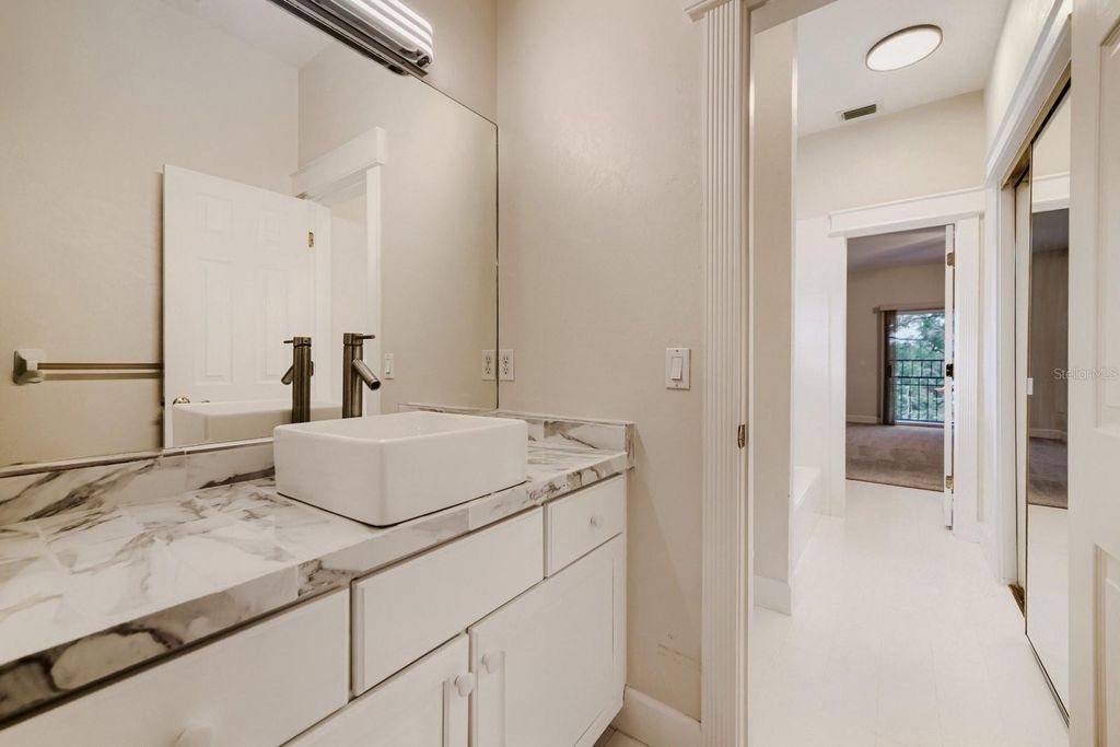 Image 27 of property listing at 7601 DEBEAUBIEN DRIVE, Orlando, FL 32835