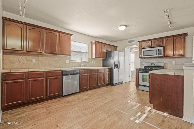 3820 TIERRA CAMPA Drive, El Paso, TX 79938