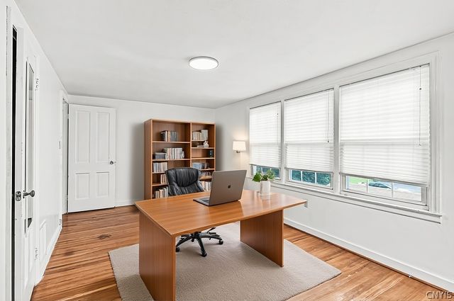 5 Glencrest Blvd, New Hartford, NY 13413