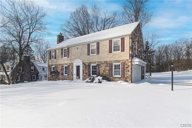 5 Glencrest Blvd, New Hartford, NY 13413