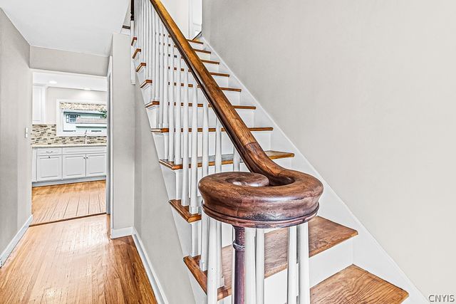 5 Glencrest Blvd, New Hartford, NY 13413