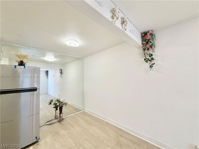 575 South Royal Crest Circle 7, Las Vegas, NV 89169