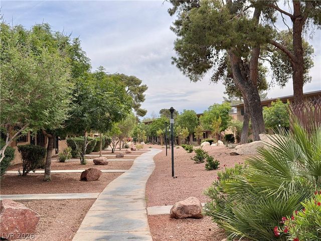 575 South Royal Crest Circle 7, Las Vegas, NV 89169