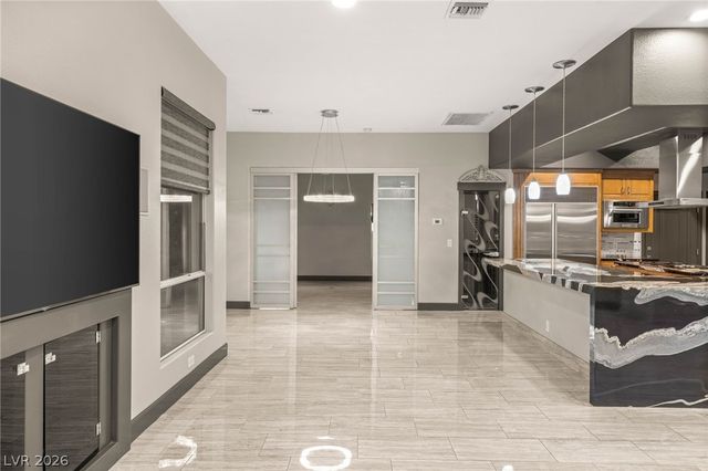 8001 Ryans Reef Lane, Las Vegas, NV 89128
