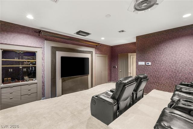8001 Ryans Reef Lane, Las Vegas, NV 89128