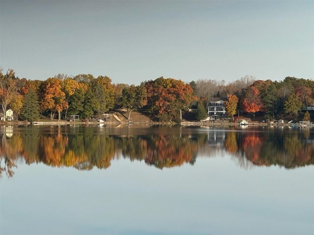 13756 Rustic Drive, Gregory, MI 48137
