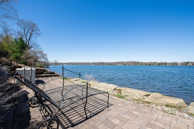 13756 Rustic Drive, Gregory, MI 48137