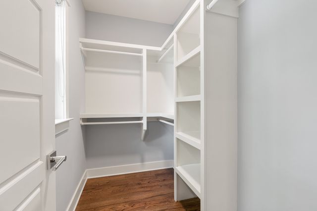 1110A N 6th St, Nashville, TN 37207