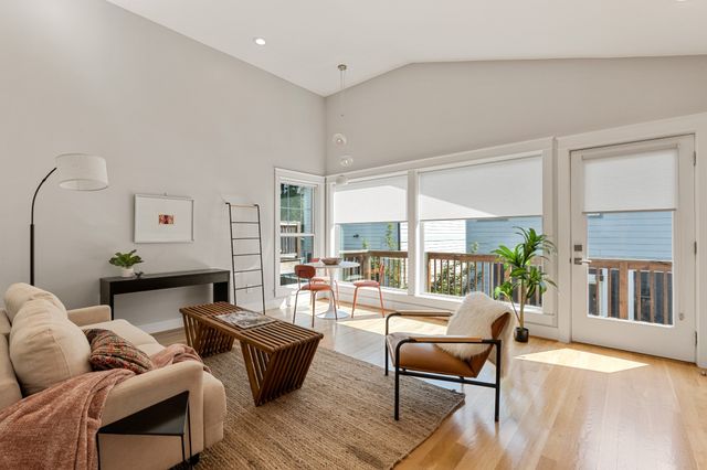 1110A N 6th St, Nashville, TN 37207