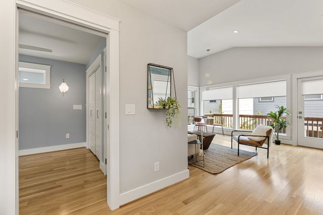 1110A N 6th St, Nashville, TN 37207