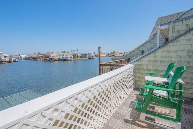 15401 FORTUNA BAY Dr 105, Corpus Christi, TX 78418