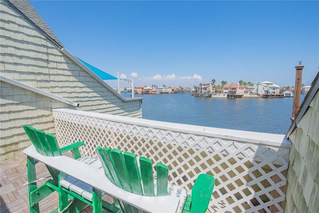 15401 FORTUNA BAY Dr 105, Corpus Christi, TX 78418