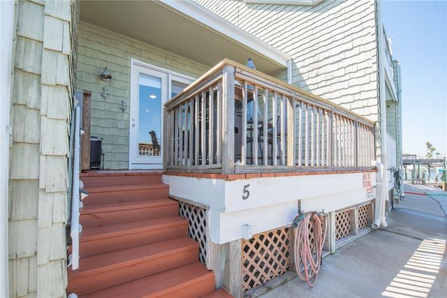 15401 FORTUNA BAY Dr 105, Corpus Christi, TX 78418