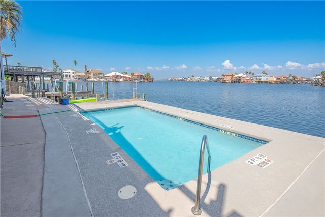 15401 FORTUNA BAY Dr 105, Corpus Christi, TX 78418