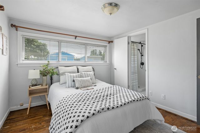 260 SE Glencoe Street, Oak Harbor, WA 98277