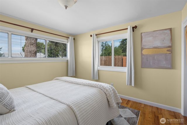260 SE Glencoe Street, Oak Harbor, WA 98277