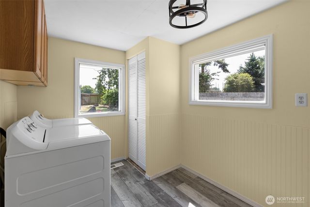 260 SE Glencoe Street, Oak Harbor, WA 98277