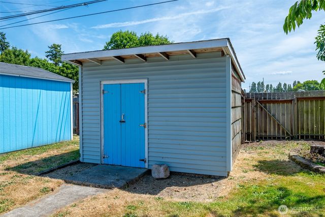 260 SE Glencoe Street, Oak Harbor, WA 98277
