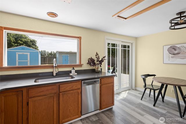 260 SE Glencoe Street, Oak Harbor, WA 98277