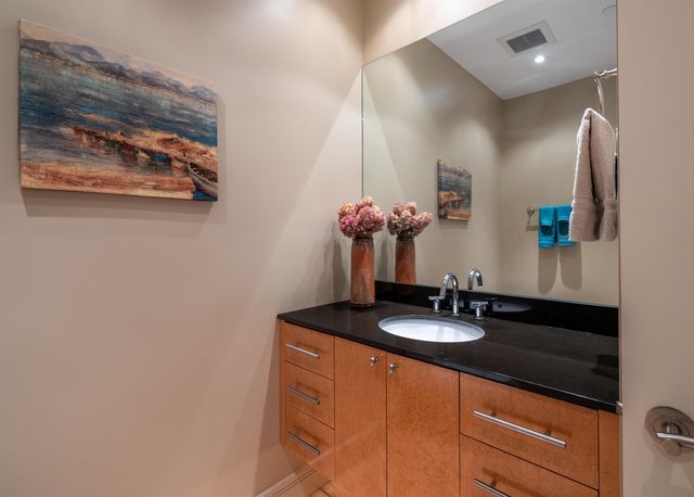 35 Cherry St Unit 302, Burlington, VT 05401