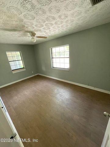 5927 WESCONNETT Boulevard, Jacksonville, FL 32244