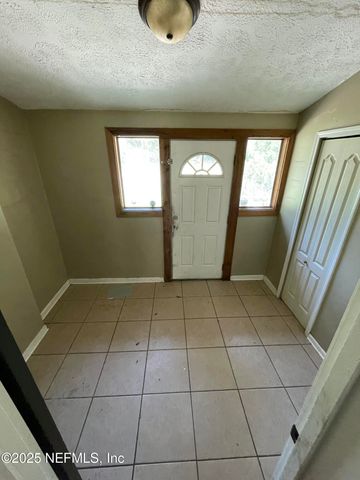 5927 WESCONNETT Boulevard, Jacksonville, FL 32244