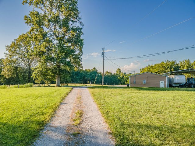 5251 Lewisburg Hwy, Pulaski, TN 38478