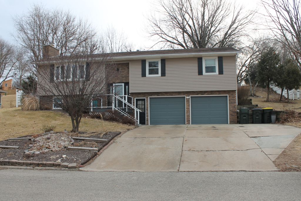 224 Pin Oak Drive, Geneseo, IL 61254