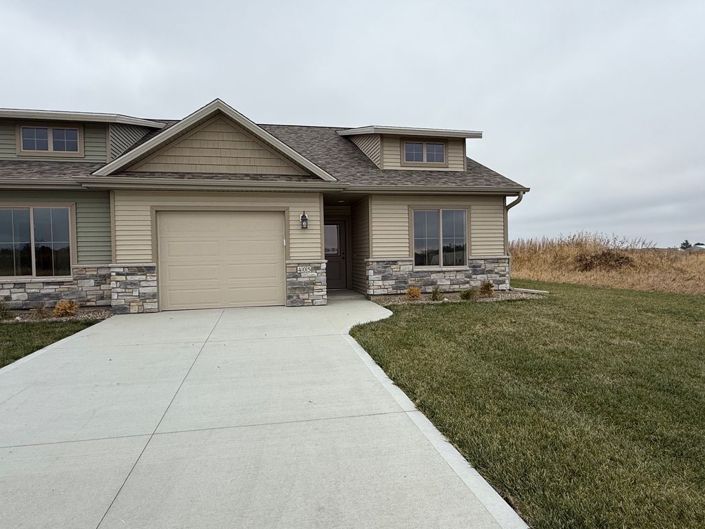 405 W Madison Street, Winterset, IA 50273